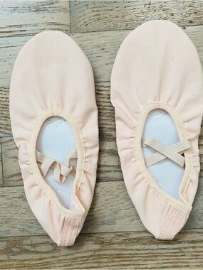New Ballet Slippers in Light Pink, women’s 5.5/41